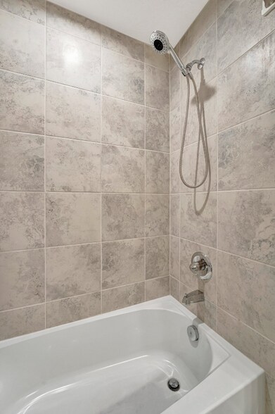 Building Photo - 2914 Rambler Ivy Lp