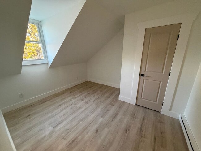 Building Photo - 49 S Bedford St