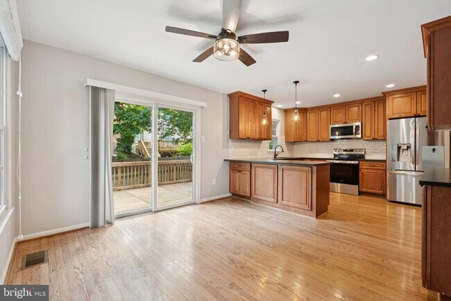 Building Photo - 7401 Willshire Hunt Ct
