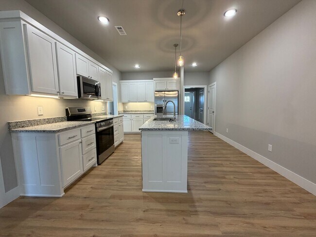 Building Photo - ***942 Seaborn Way***