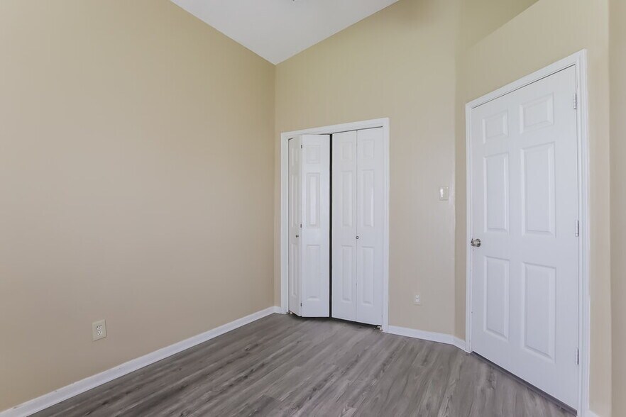 Building Photo - 7706 Ellis Dr