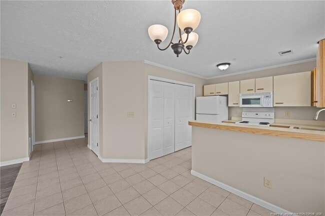 Building Photo - 962 Stewarts Creek Dr