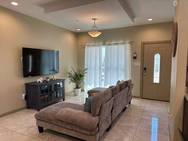 Building Photo - 4101 Blue Quail Rd