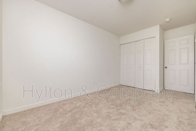 Building Photo - 3516 E Richmond Rd