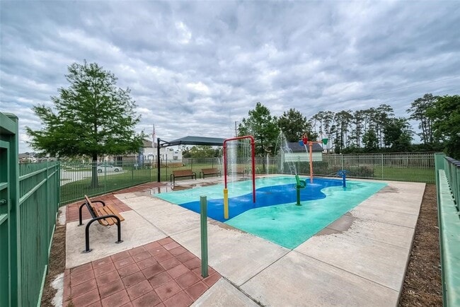 Building Photo - 21029 Crinet Square