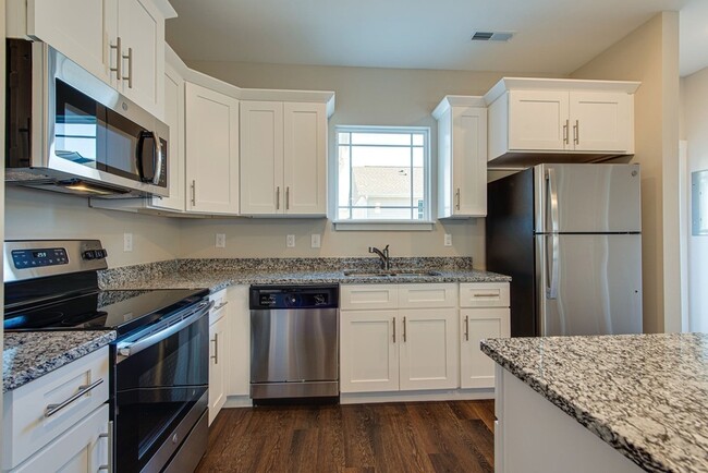 Building Photo - 7042 Magnolia Crossings