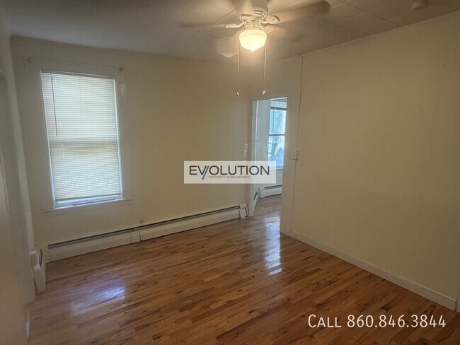 Building Photo - 209 Pearl St