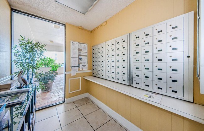 Building Photo - 800 S Gulfview Blvd