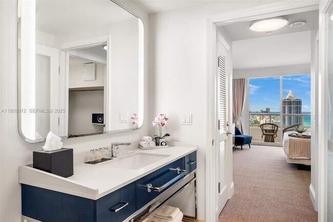 Building Photo - 4401 Collins Ave