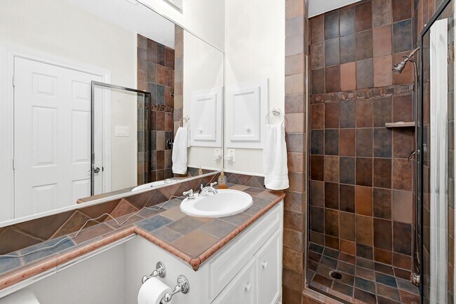 Building Photo - 2414 Dorrington St