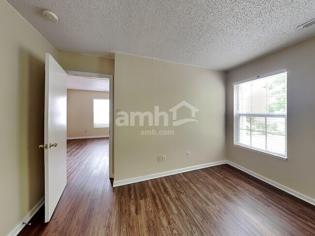 Building Photo - 1909 Beckwith Ln