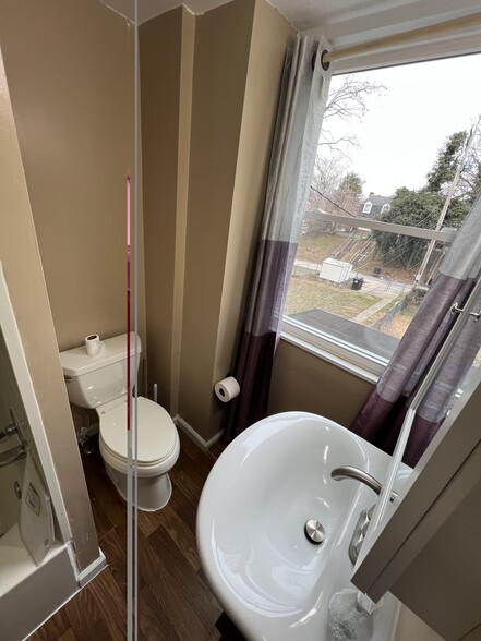 Building Photo - 7202 Sindall Rd