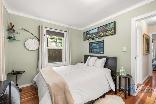 Building Photo - Serene, Artistic Retreat in the Heart of A...