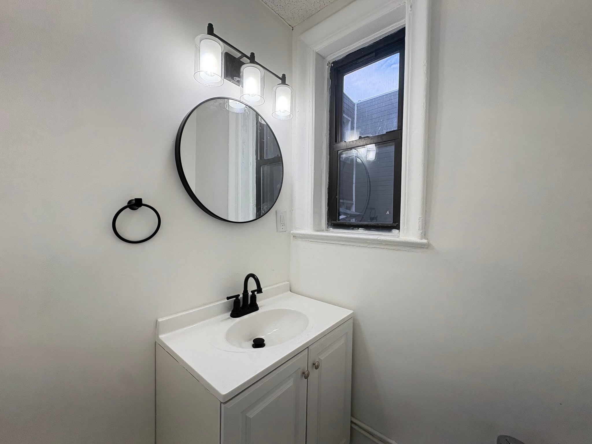 995 Summit Ave 104 - 997 Summit Ave