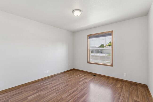Building Photo - 7483 E Nottingham Ln