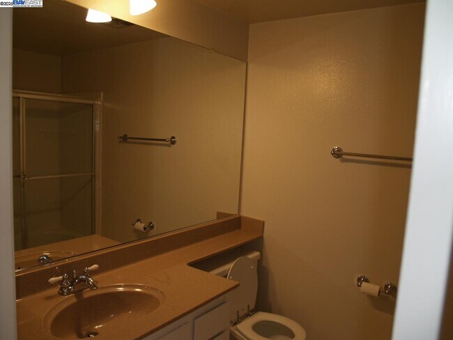 Building Photo - 515 Rolling Hills Ln