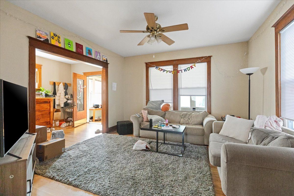 Building Photo - 1117 Foster St