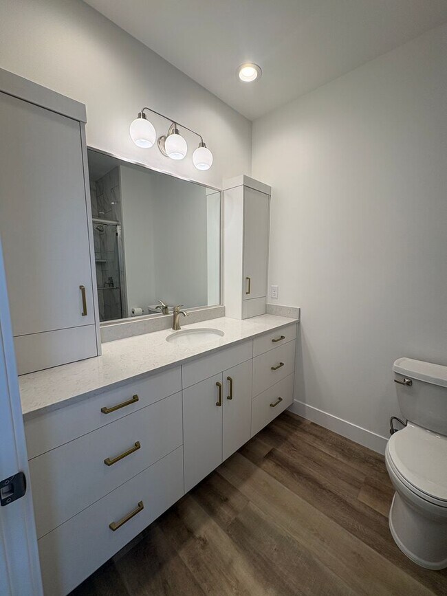 Building Photo - 4605/4607 Twisted Pine Dr