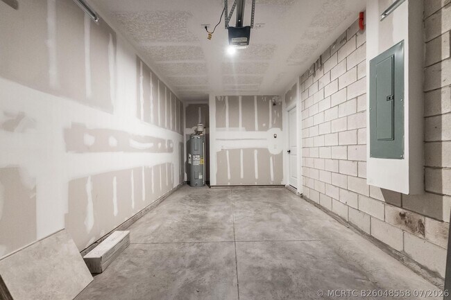 Building Photo - 106 Savannah Lks Blvd