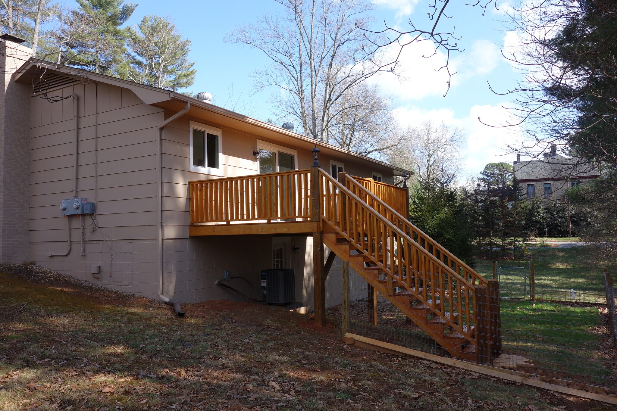 Building Photo - 62 Cherry St