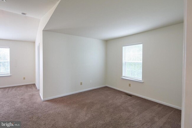 Building Photo - 929 Shenkle Dr