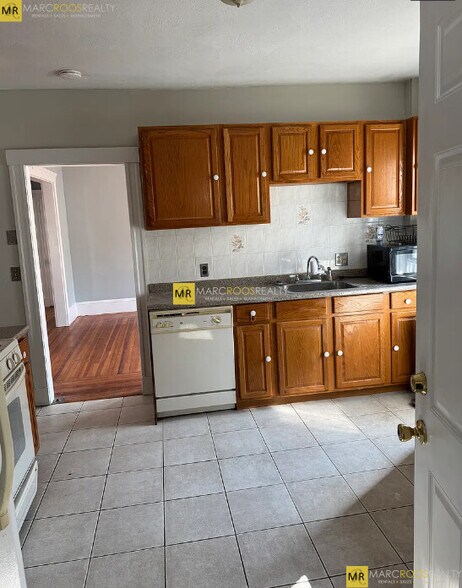 Building Photo - 49 Conwell Ave