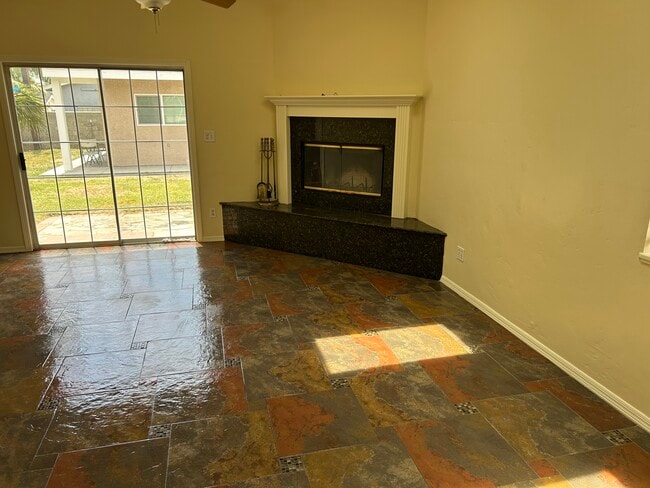 Building Photo - 1332 Maynard Dr