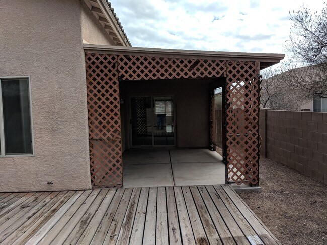 Building Photo - Great Northwest Tucson Area Location
