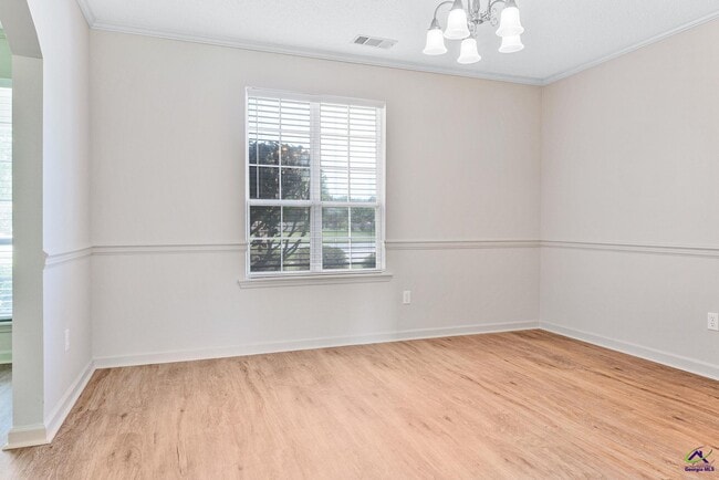 Building Photo - 106 N Hiley Ct