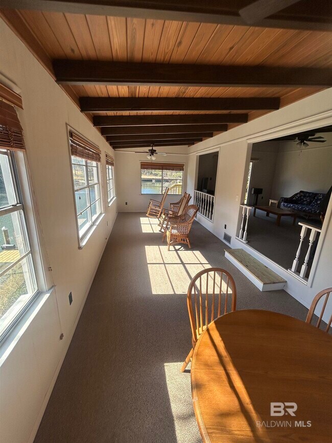 Building Photo - 11656 -A Magnolia St