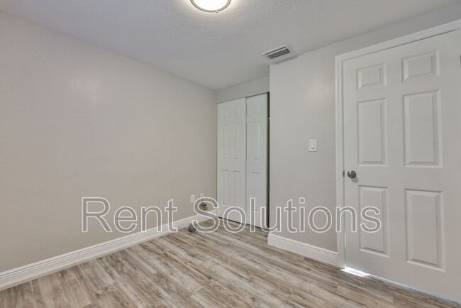 Building Photo - 12870 101st Way N