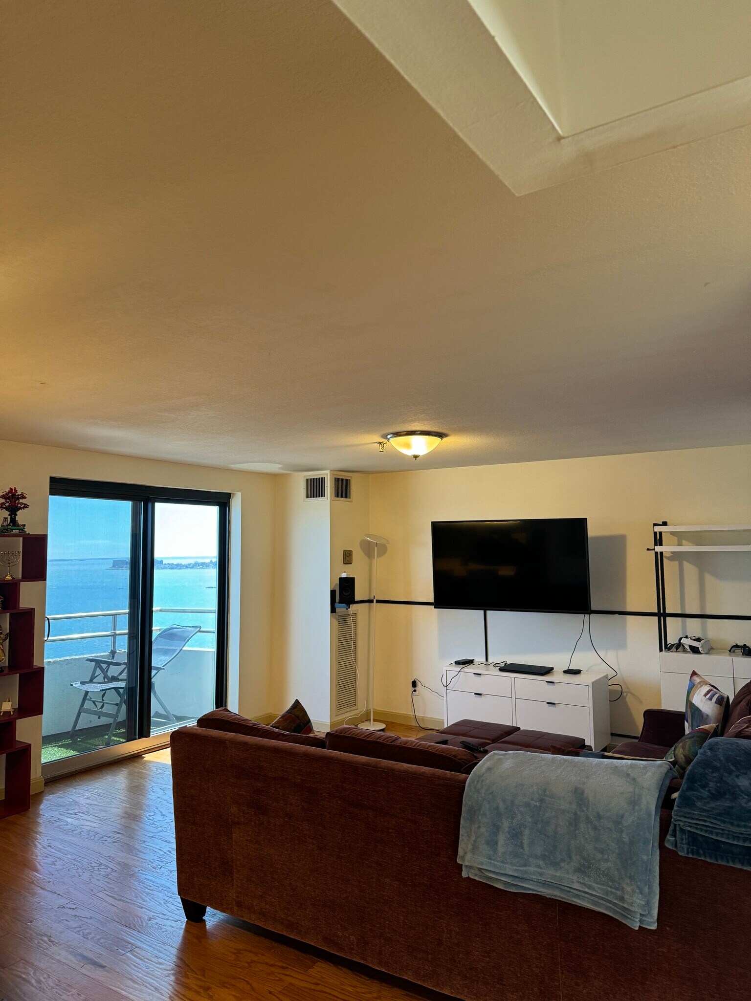 Building Photo - 382 Ocean Ave