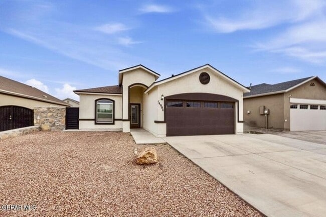 Building Photo - 14904 Tierra Coruna Ave
