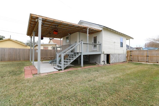 Building Photo - 5506 Avenue Q