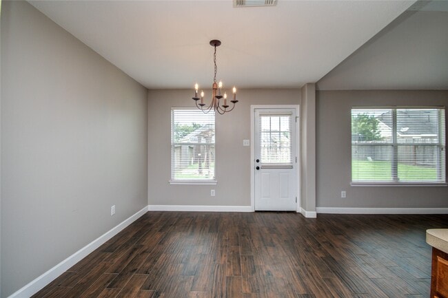 Building Photo - 15123 Green Whisper Dr