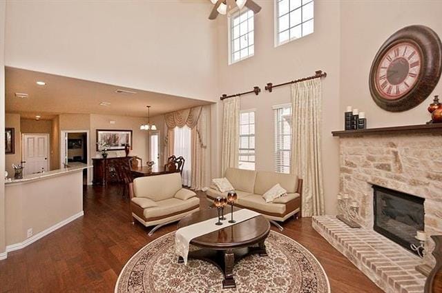 Building Photo - 859 Llano Dr