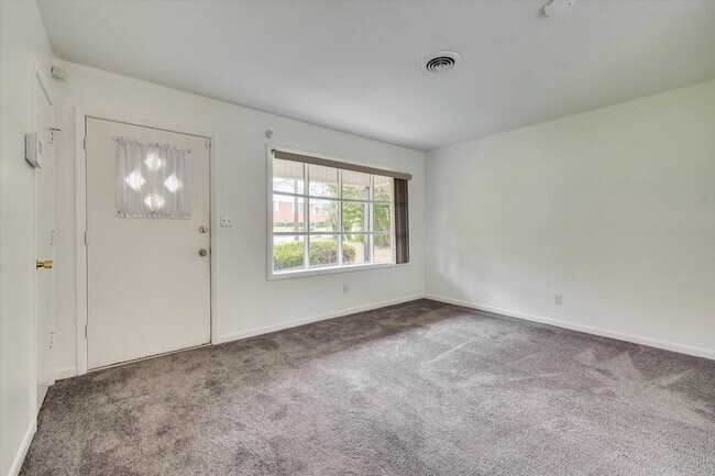 Building Photo - 2307 Hardwick Rd