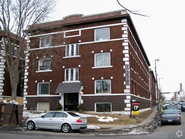 Building Photo - Empire