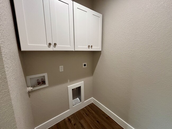 Building Photo - 119 Ave Ventana