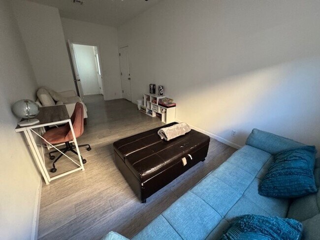 Building Photo - Pool Home with 3Bedrooms +Bonus Room Bullhead Parkway-Desert Foothills Estates- Can Be "Furnished...