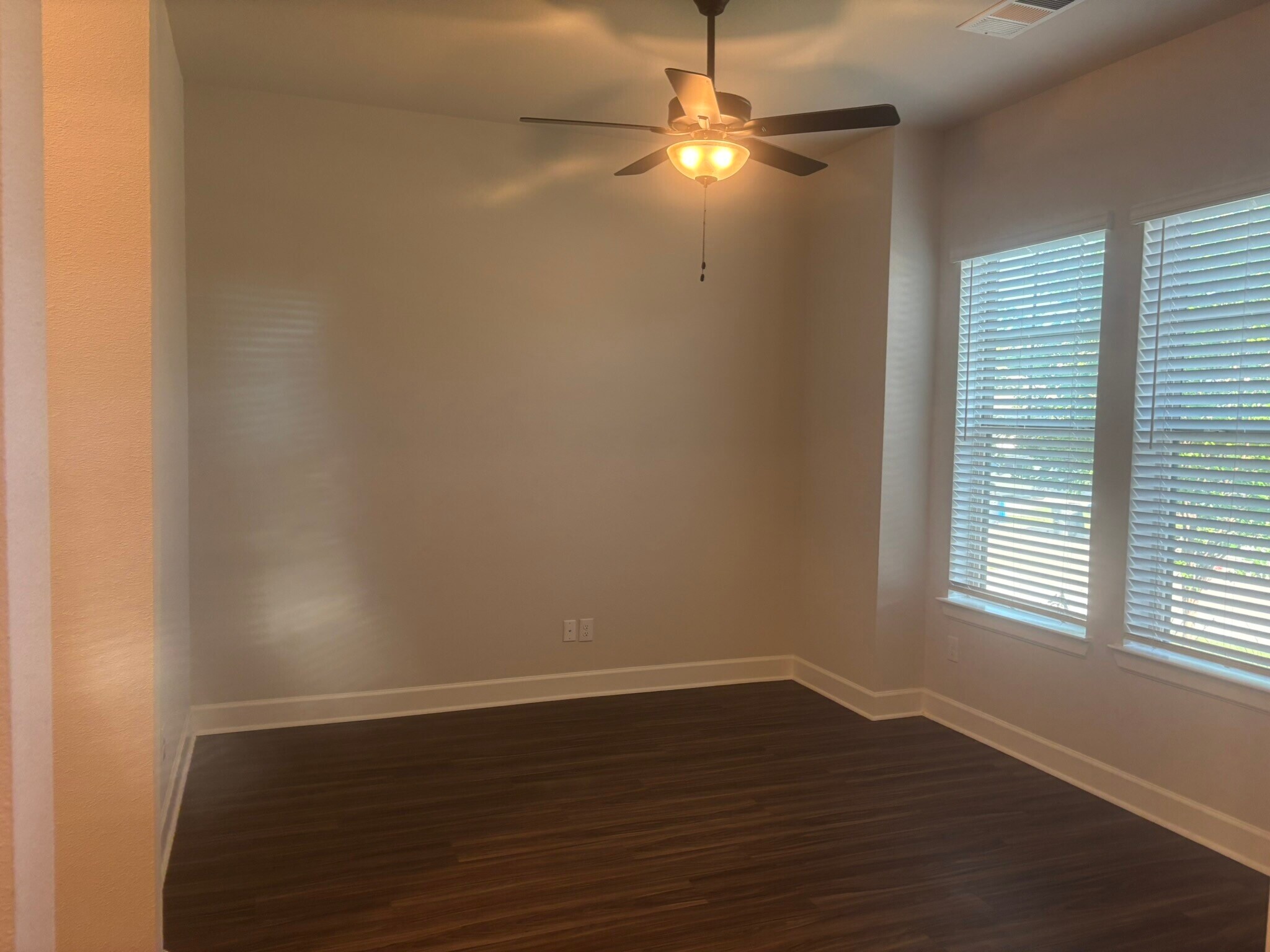 Building Photo - 8625 Spindletop Dr