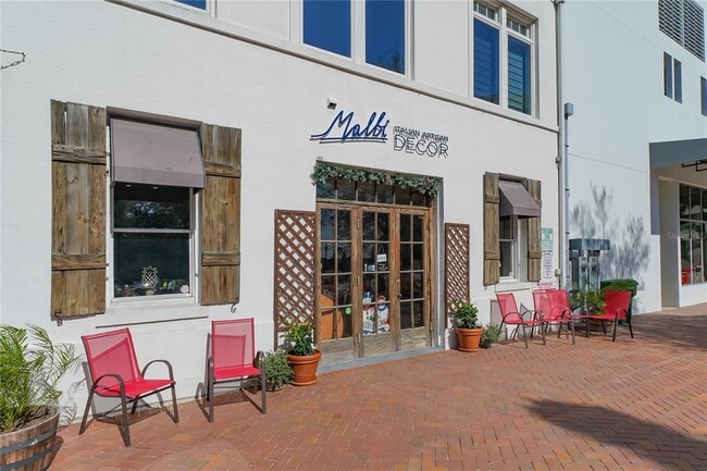 Building Photo - 835 S Osprey Ave