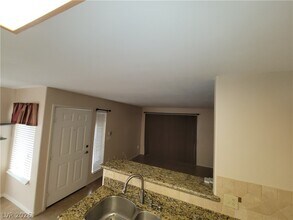 Building Photo - 5710 E Tropicana Ave