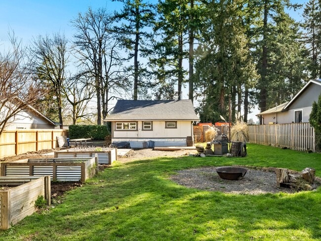 Building Photo - Adorable, fully updated 1-bdr/1-bath Milwa...