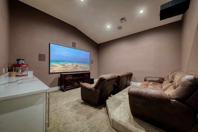 Building Photo - Stunning Green Valley, Guard Gated Community, Pool Home!