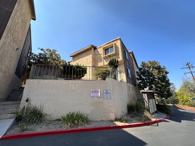 Building Photo - 1822 Garvey Ave