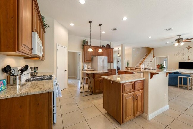 Building Photo - 3701 Del Robles Dr