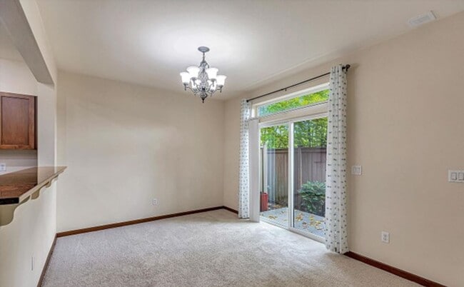 Building Photo - Gorgeous Home in Kirkland!