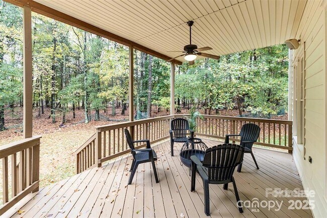 Building Photo - 3439 12 Oaks Pl