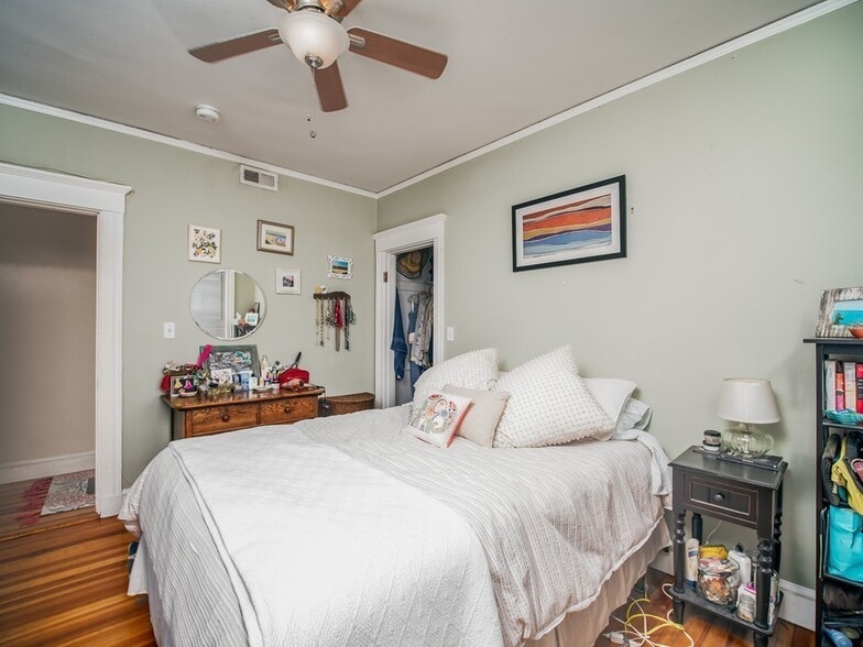 Building Photo - 777 Columbia Rd